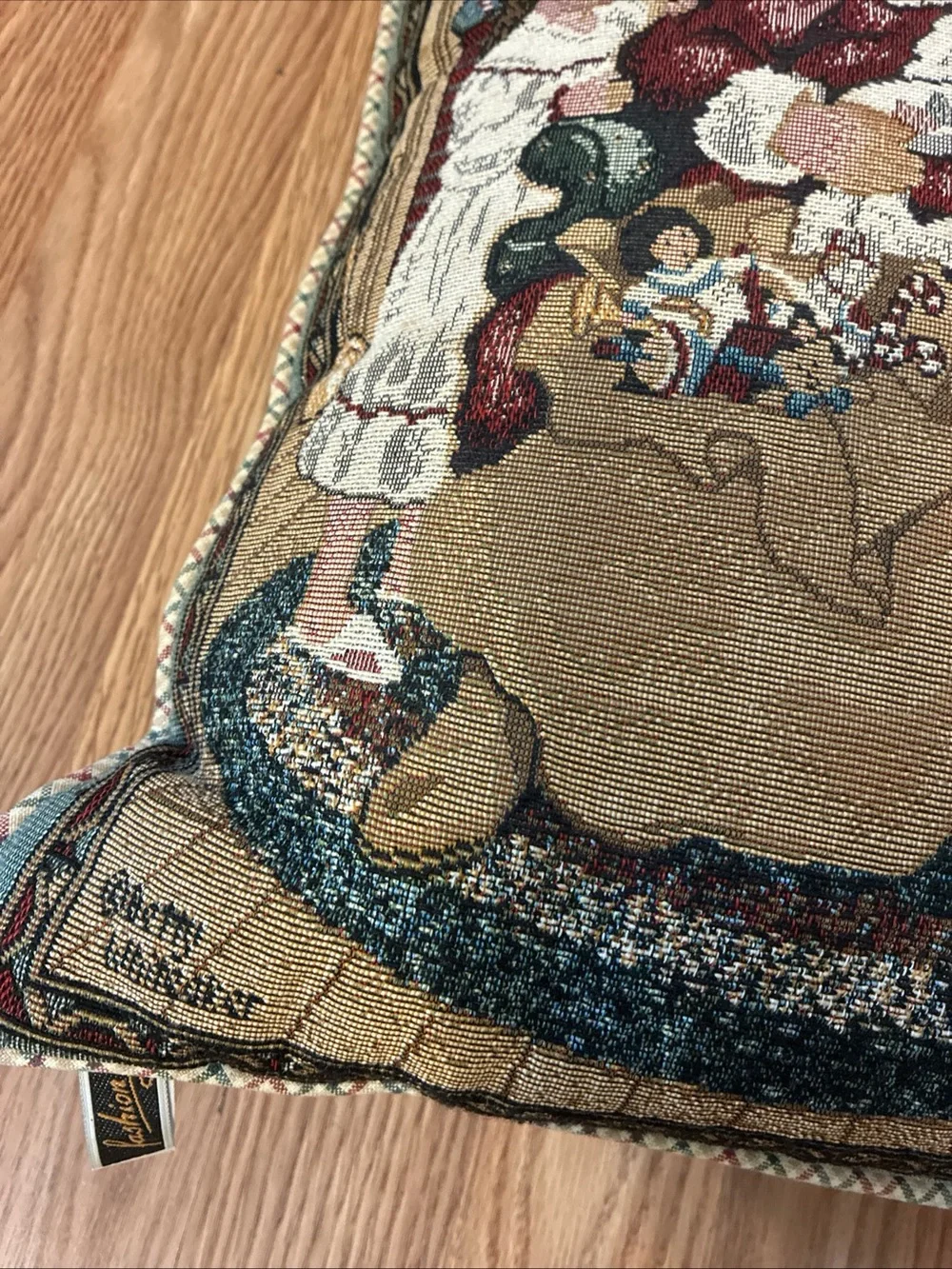 Holiday Santa Tapestry Throw Pillow - Quilted Festive Cushion